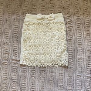 Lace skirt